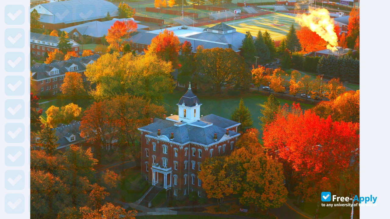 Foto de la Linfield College #10