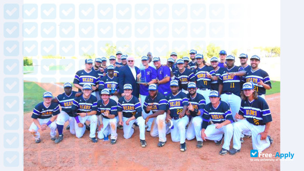 Foto de la Miles College #10