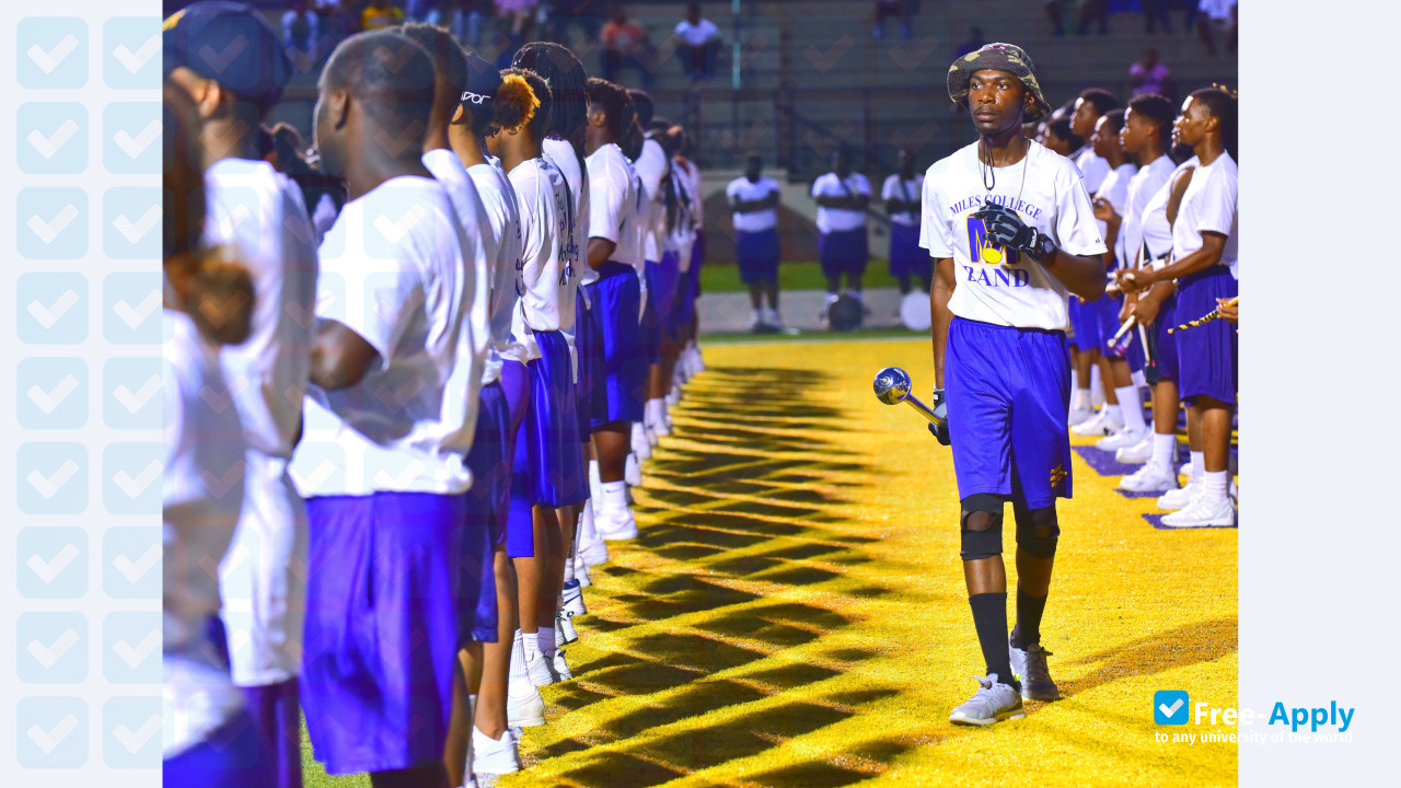 Foto de la Miles College #9