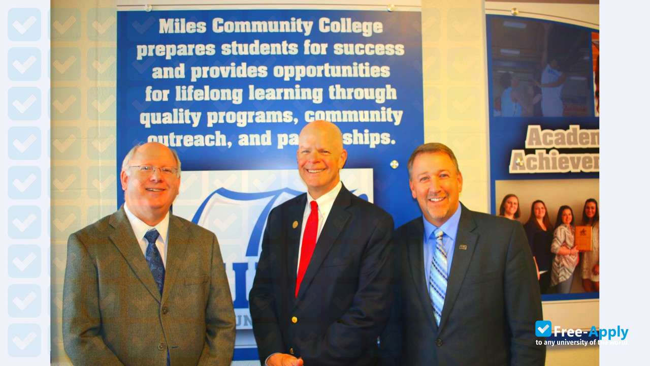 Photo de l’Miles Community College #7