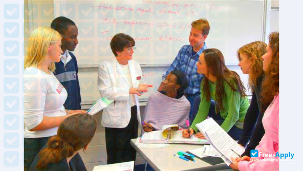 Photo de l’Lawrence Memorial Regis College of Nursing #5