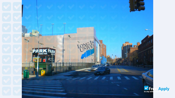 Фотография Long Island University