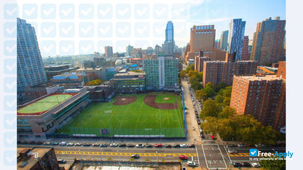Long Island University фотография №11