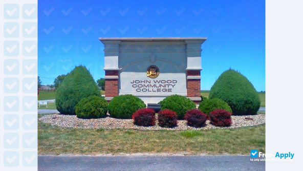 John Wood Community College photo #5