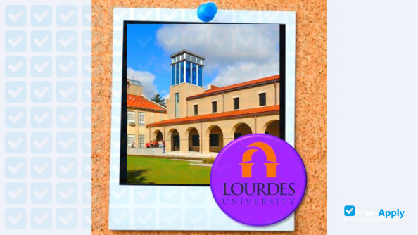 Photo de l’Lourdes University #15