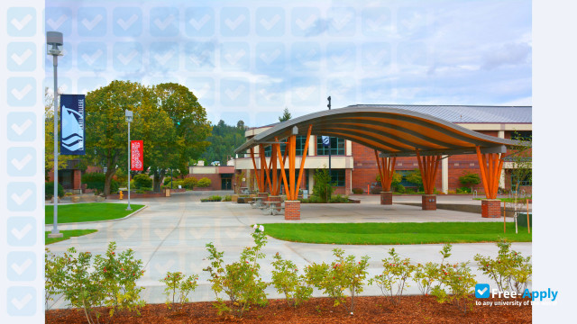 Lower Columbia College photo #1