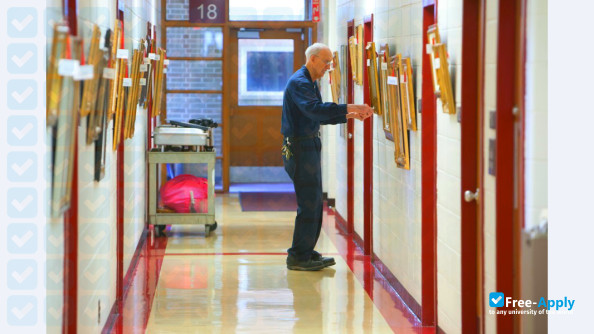 Photo de l’Loyola Academy #9