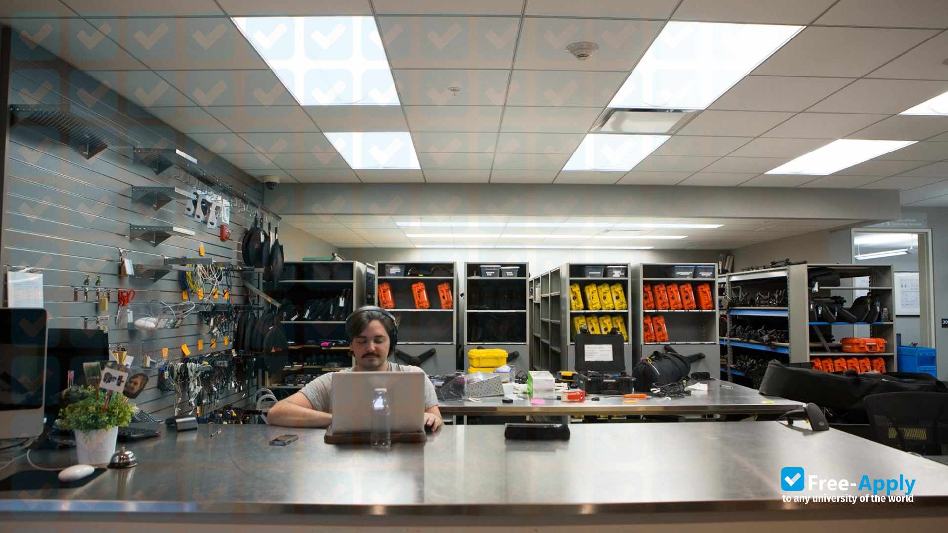 Minneapolis College of Art & Design photo #16
