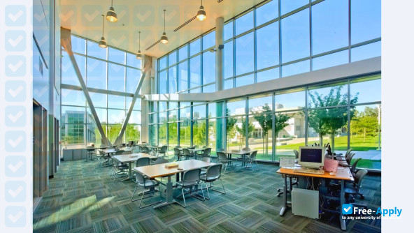 Foto de la Los Medanos Community College #8