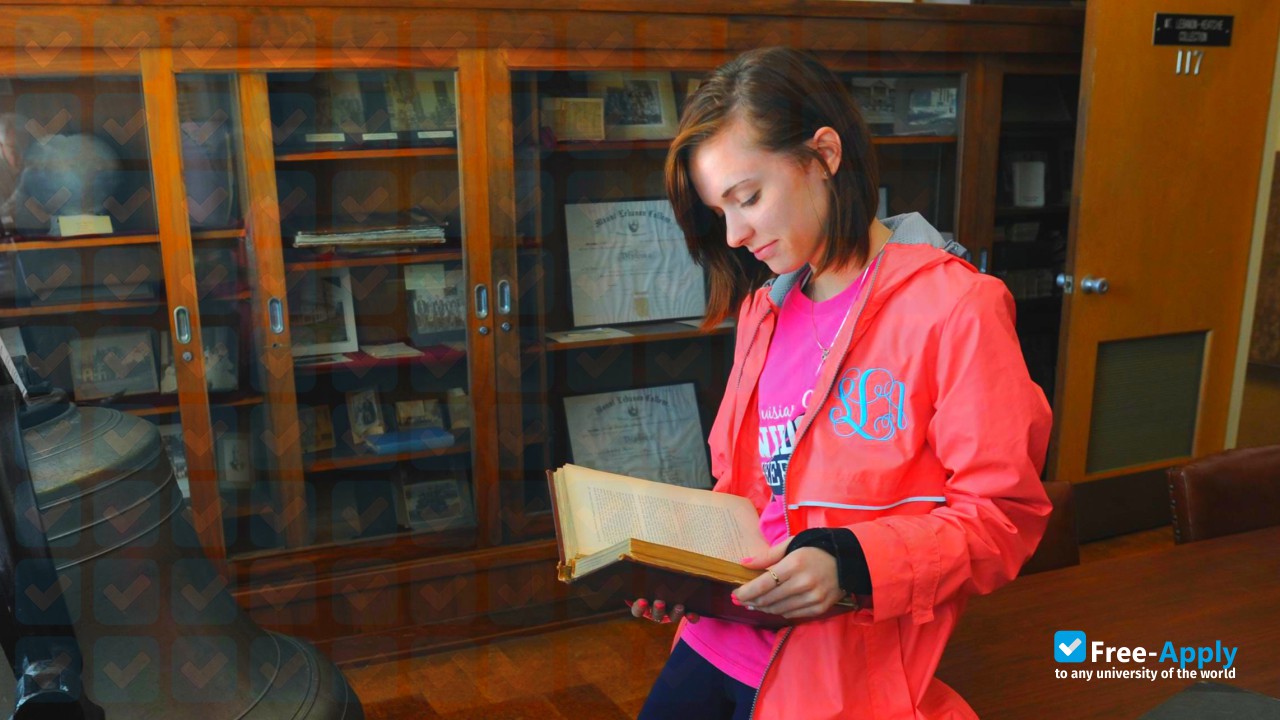 Louisiana College photo #2
