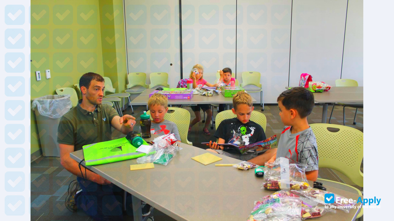 Foto de la Montcalm Community College #15