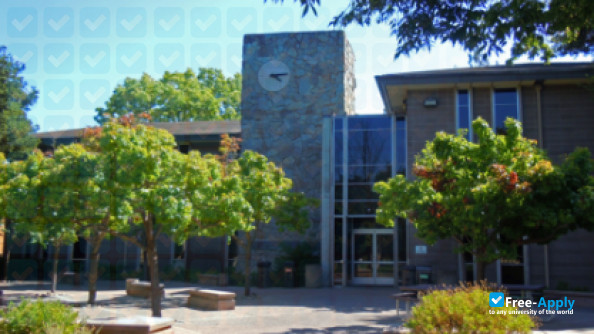 Menlo College photo #2