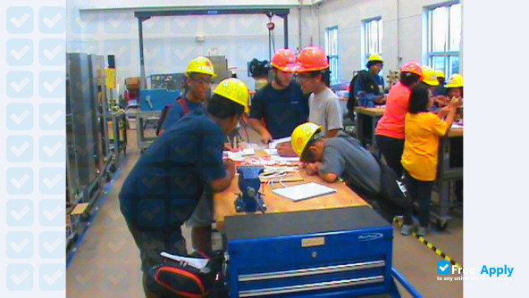 Photo de l’Fletcher Technical Community College #2