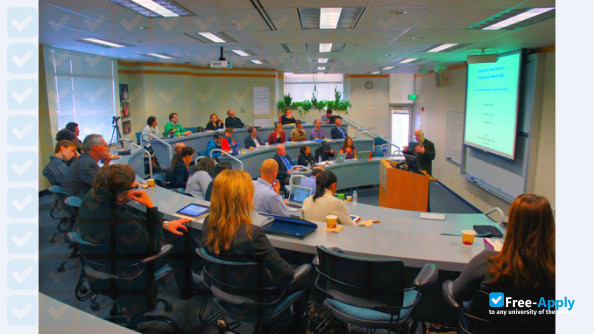 Foto de la Monterey Institute of International Studies #13