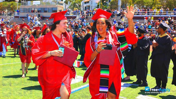 Monterey Peninsula College photo #8