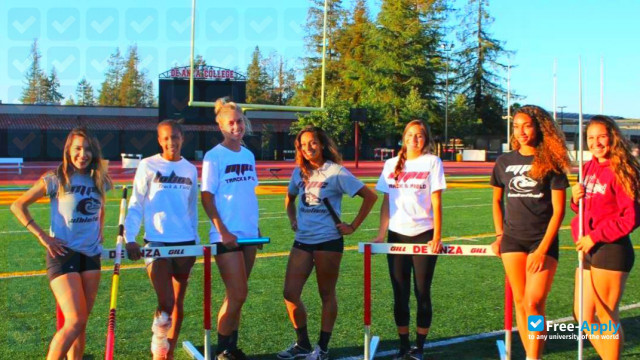 Monterey Peninsula College photo #4