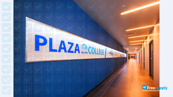 Plaza College фотография №10