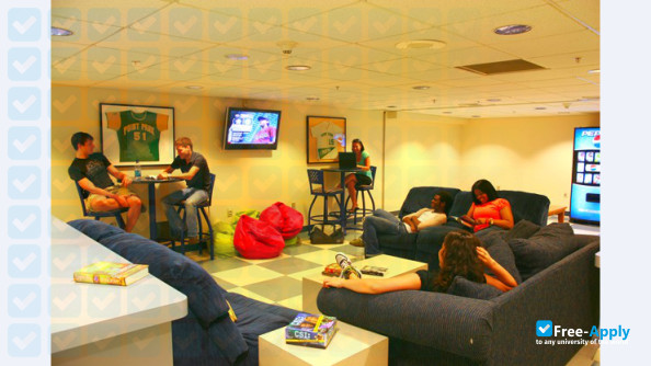 Foto de la Point Park University #5