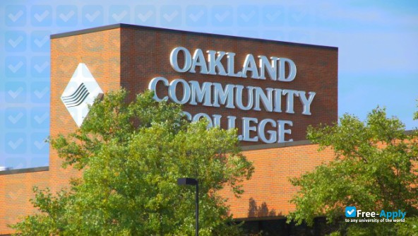 Oakland Community College photo #4