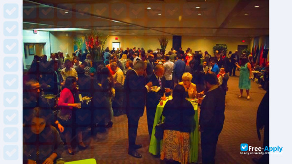 Foto de la Pentecostal Theological Seminary #5