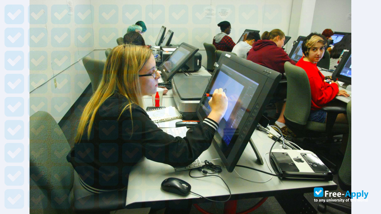 Moore College of Art & Design photo #9