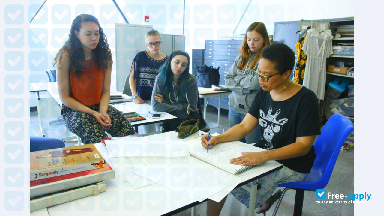 Moore College of Art & Design photo #6