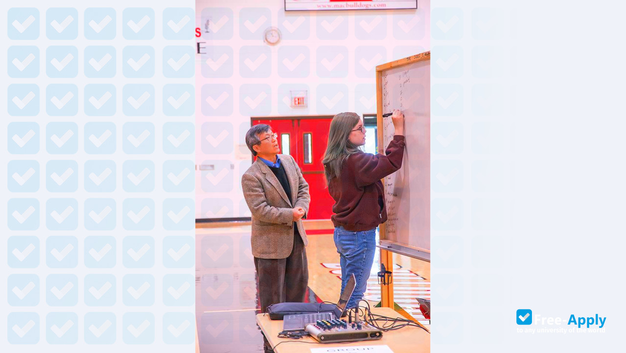 McPherson College photo #11