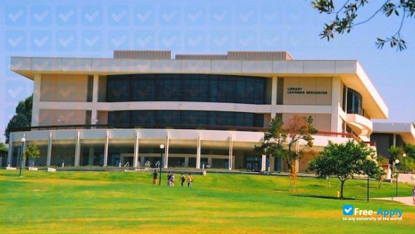 Moorpark College photo #9