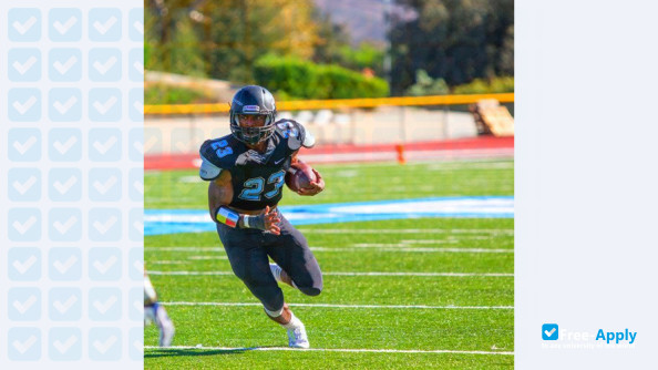 Moorpark College photo #13