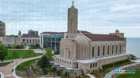 Loyola University Chicago photo #15