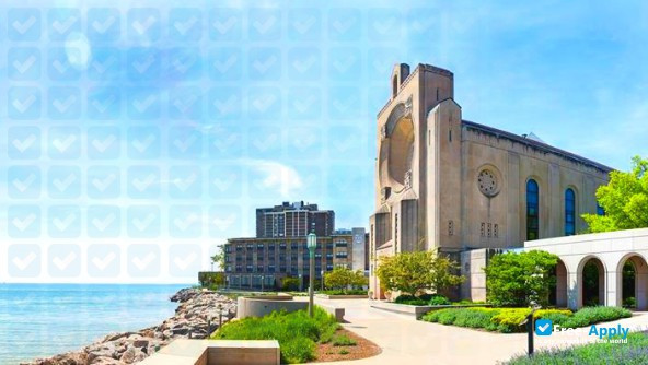 Loyola University Chicago photo #2