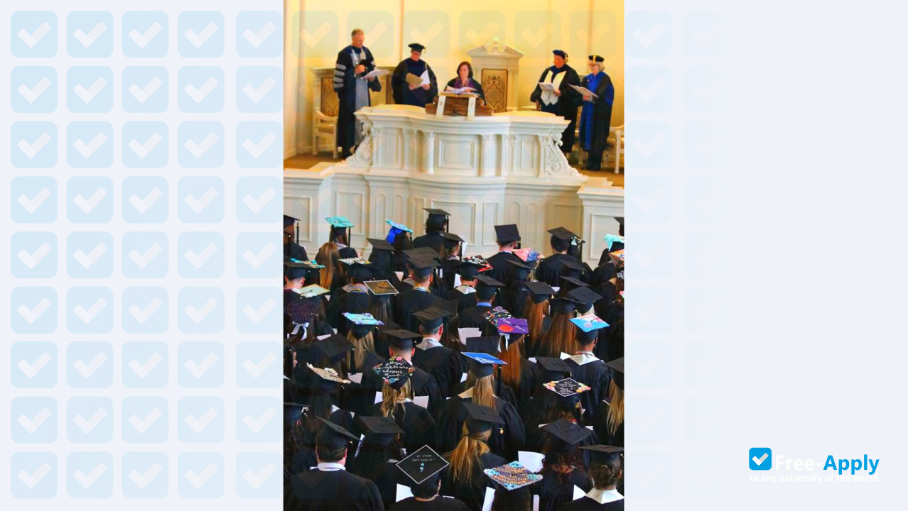 Foto de la Moravian University #3