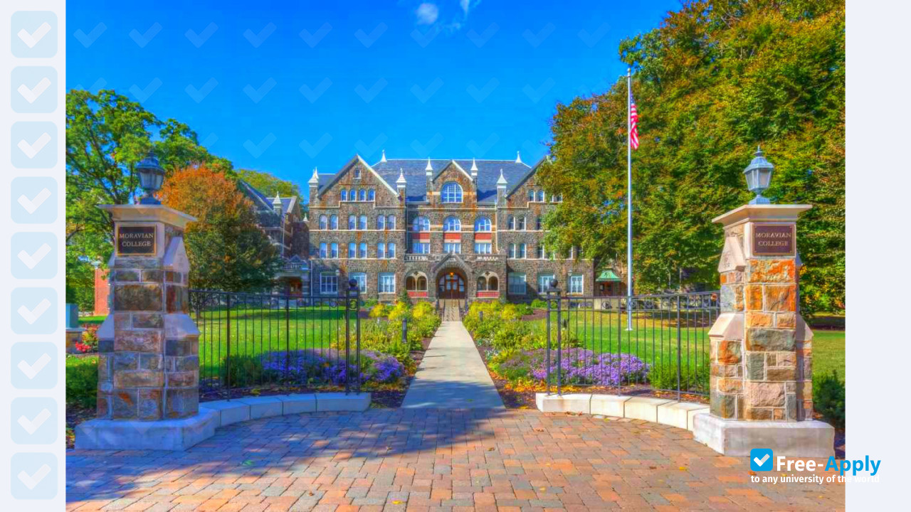 Foto de la Moravian University #4