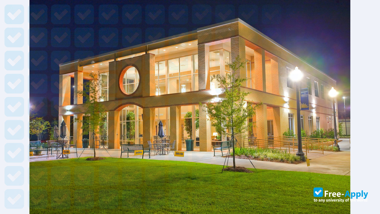 Mississippi Gulf Coast Community College photo #2