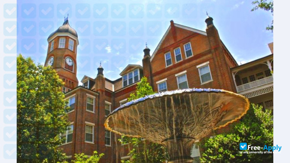 Foto de la Mississippi University for Women #7