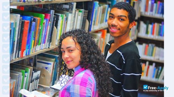 Mott Community College photo #6
