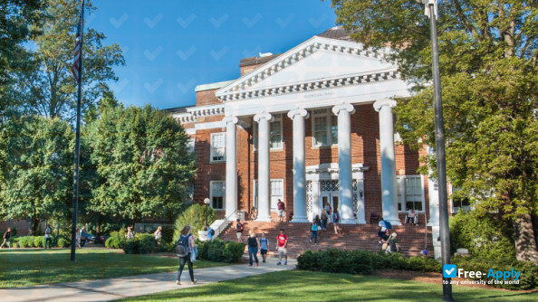 Lynchburg College фотография №3