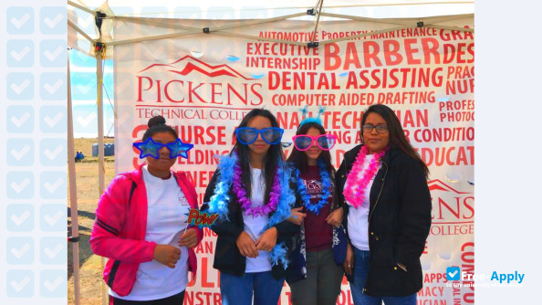 Foto de la Pickens Technical College #7