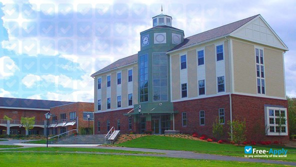 Mitchell College photo #3