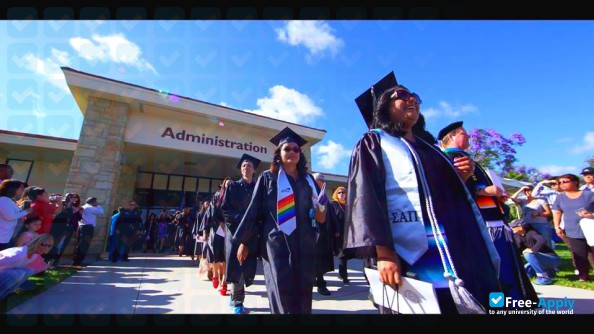 Miracosta College photo #3