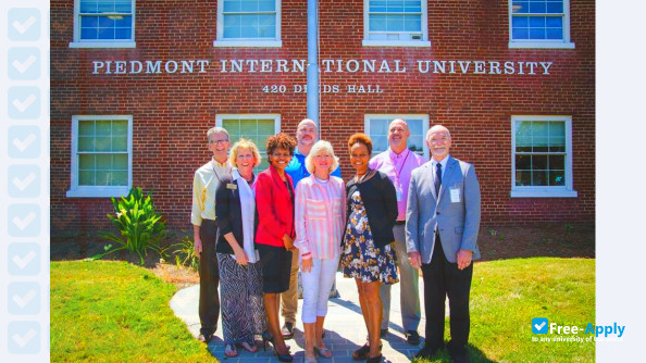 Photo de l’Piedmont International University (Piedmont Baptist College and Graduate School) #7