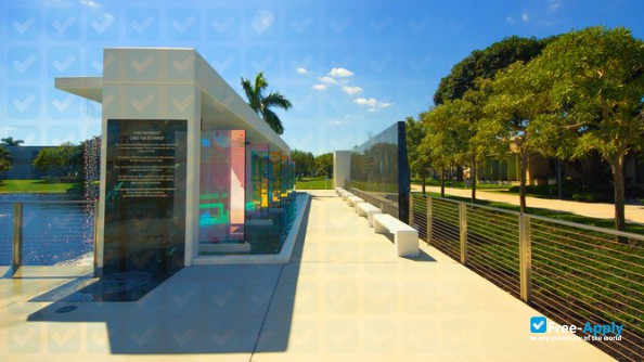 Lynn University фотография №9