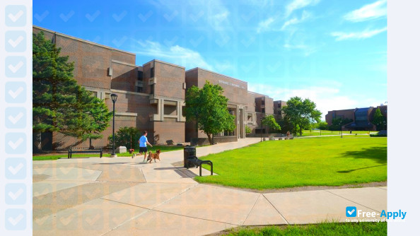 Northeastern Illinois University photo #3