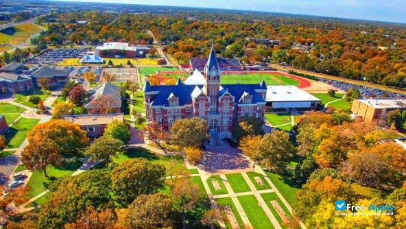 Foto de la Friends University #8