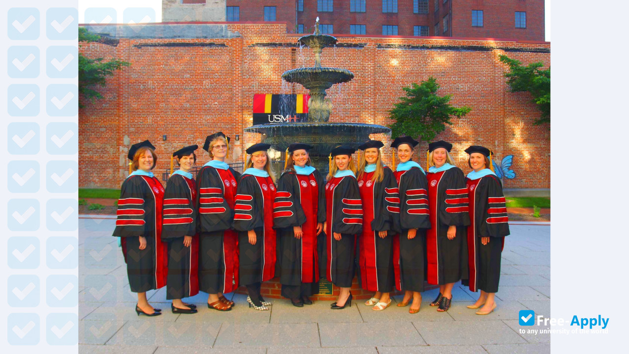 Frostburg State University photo #7