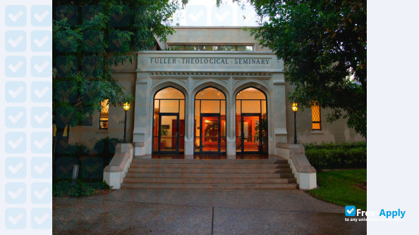 Fuller Theological Seminary фотография №6