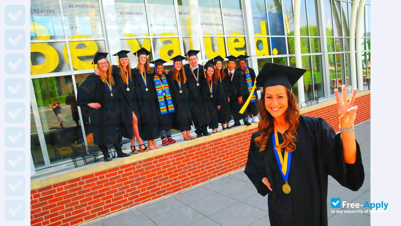 Mount Mercy University photo #7