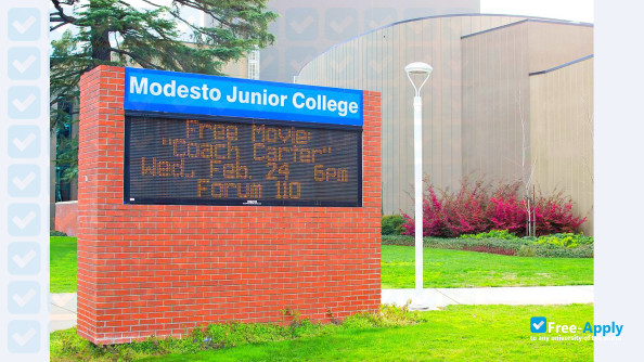 Modesto Junior College фотография №1