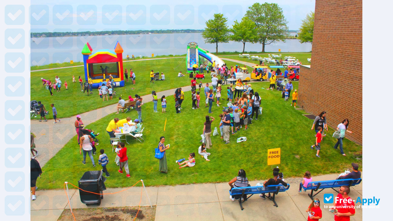 Muskegon Community College photo #9