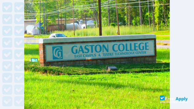 Photo de l’Gaston College #5